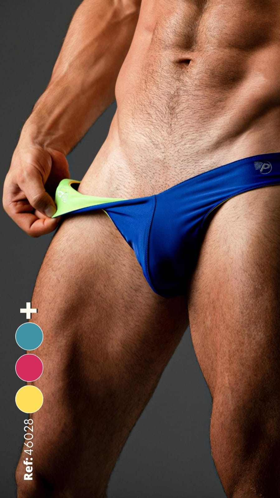 tanga masculina para hombres, de color azul, la mejores prendas para tus ocasiones especiales, en la playa o la piscina.